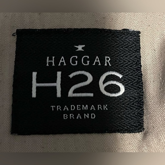 Haggar Men’s Tan Pants Size 36x32 - Picture 2 of 8